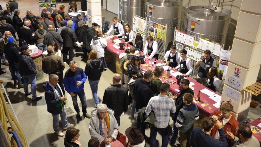 Salon des vins au Lycée viticole de Riscle